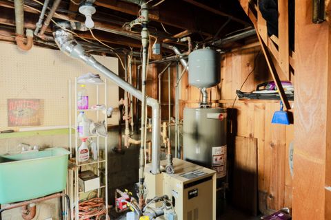 Tiny photo for 1281 E Allen Street, Lancaster, OH 43130 (MLS # 226000170)