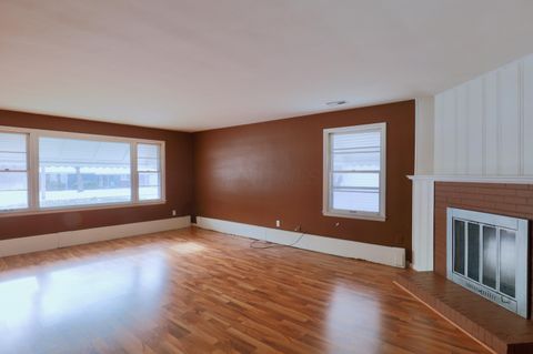 Tiny photo for 1281 E Allen Street, Lancaster, OH 43130 (MLS # 226000170)