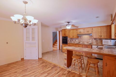 Tiny photo for 1281 E Allen Street, Lancaster, OH 43130 (MLS # 226000170)