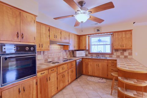 Tiny photo for 1281 E Allen Street, Lancaster, OH 43130 (MLS # 226000170)