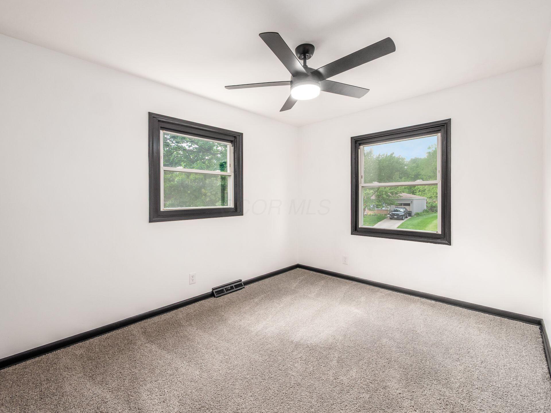 6737 Rocky Den Road, Reynoldsburg, Ohio image 32
