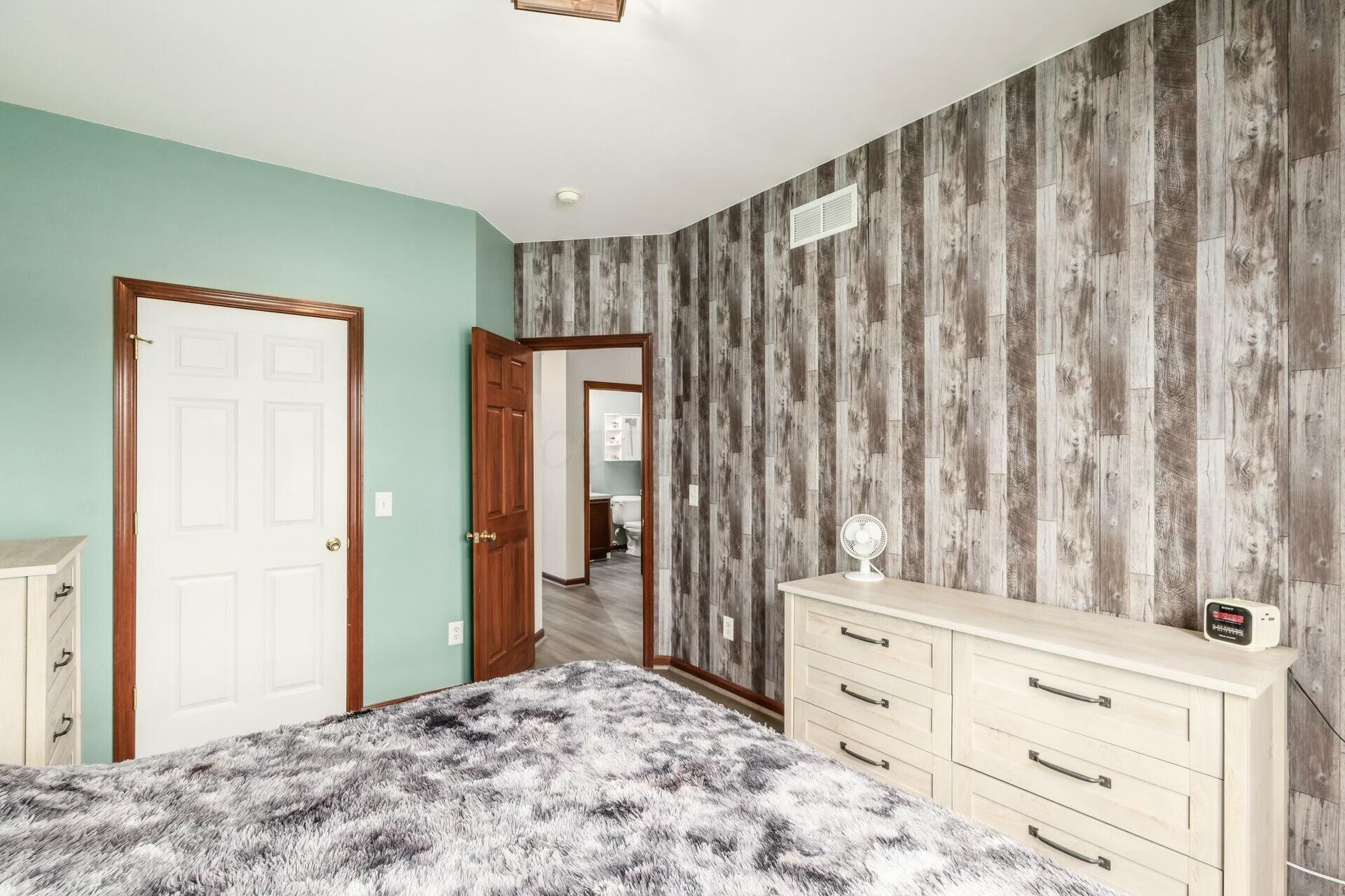 9713 New California Drive, Plain City, Ohio image 32