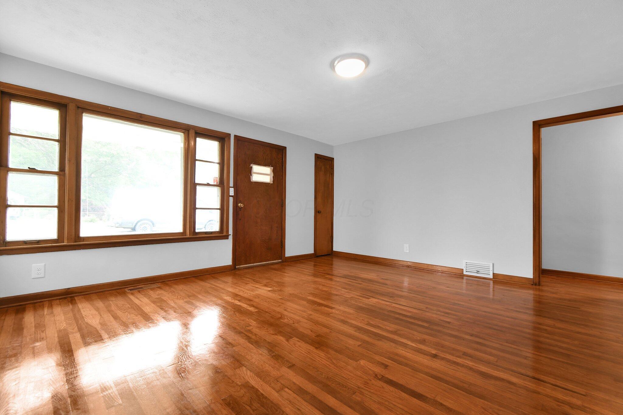 1231 S Pickaway Street, Circleville, Ohio image 8
