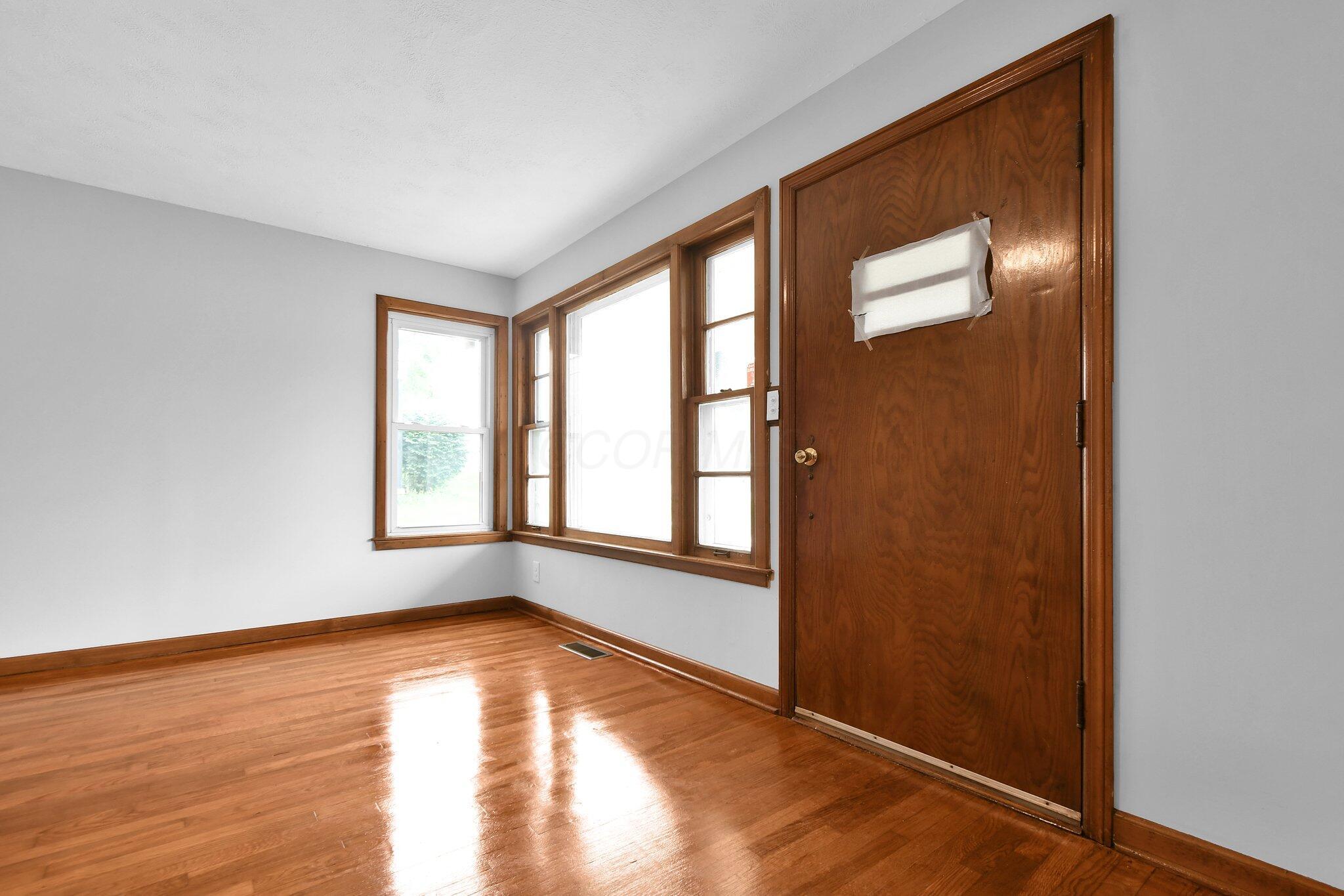 1231 S Pickaway Street, Circleville, Ohio image 6
