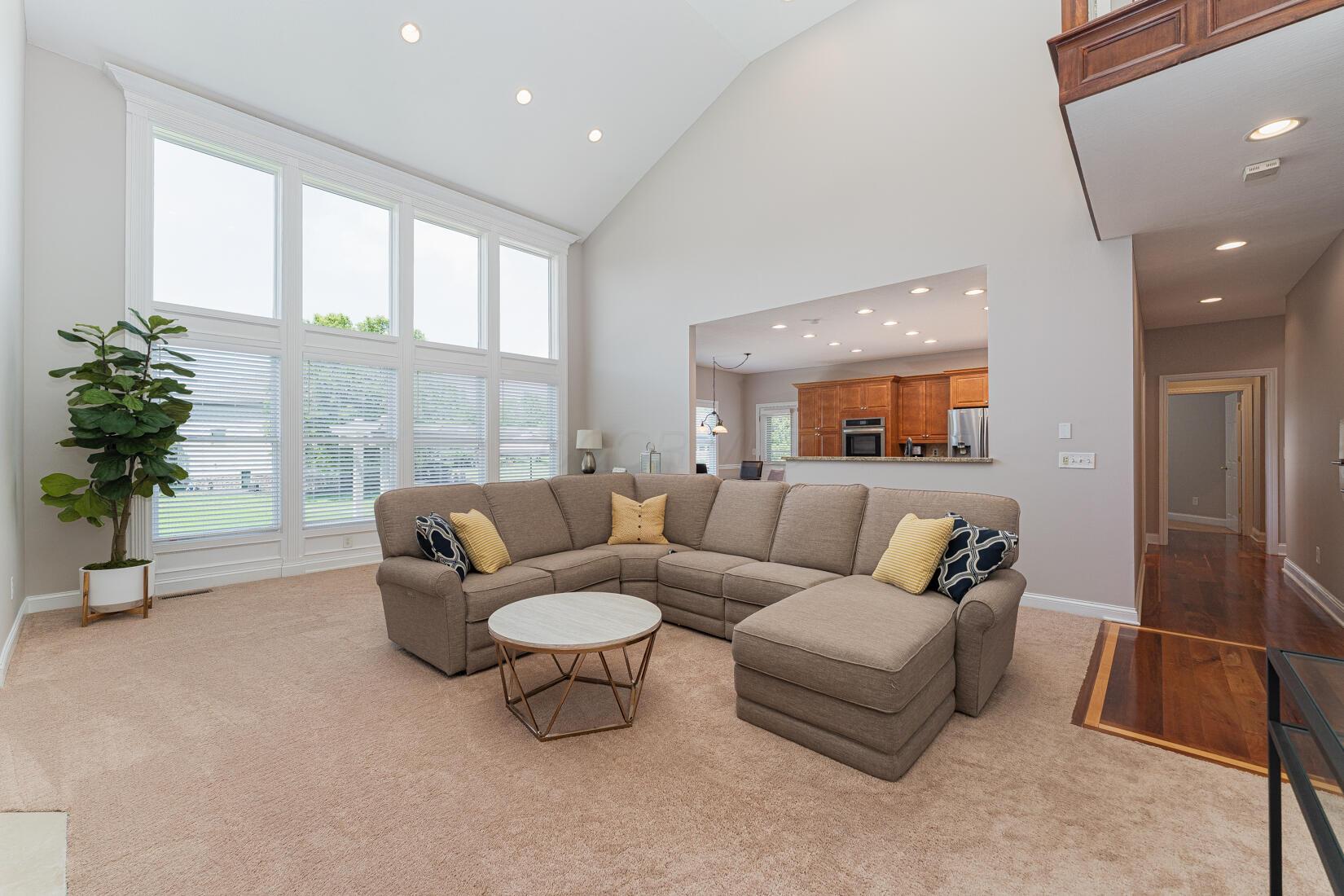 1338 Elkhorn Drive, Blacklick, Ohio image 11