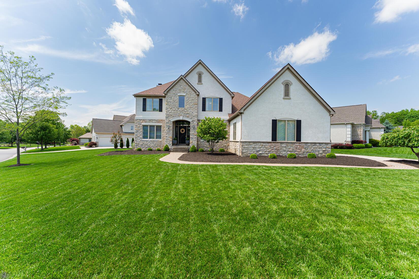 1338 Elkhorn Drive, Blacklick, Ohio image 1