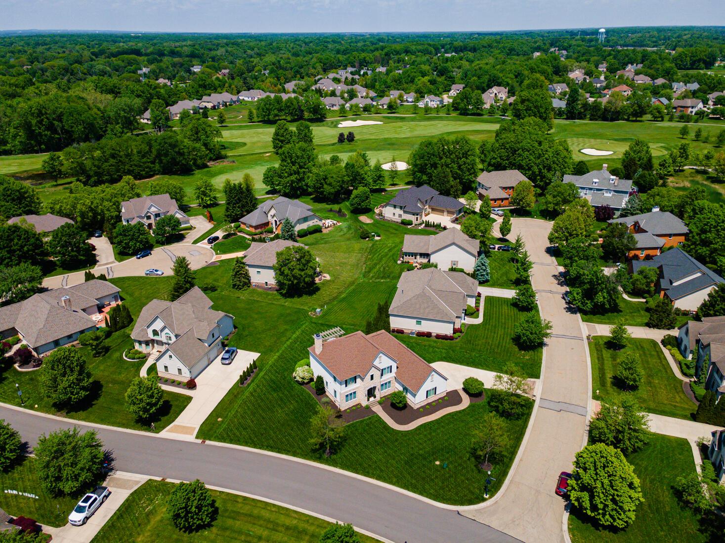 1338 Elkhorn Drive, Blacklick, Ohio image 3