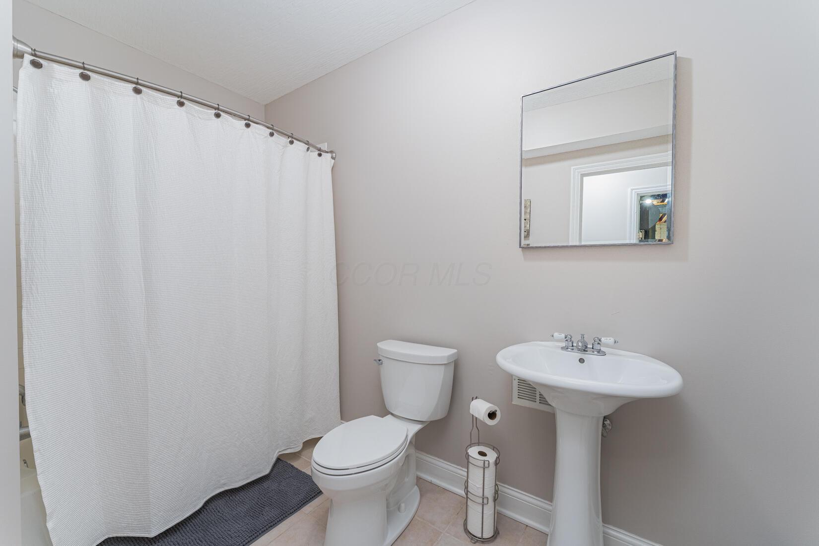 1338 Elkhorn Drive, Blacklick, Ohio image 44
