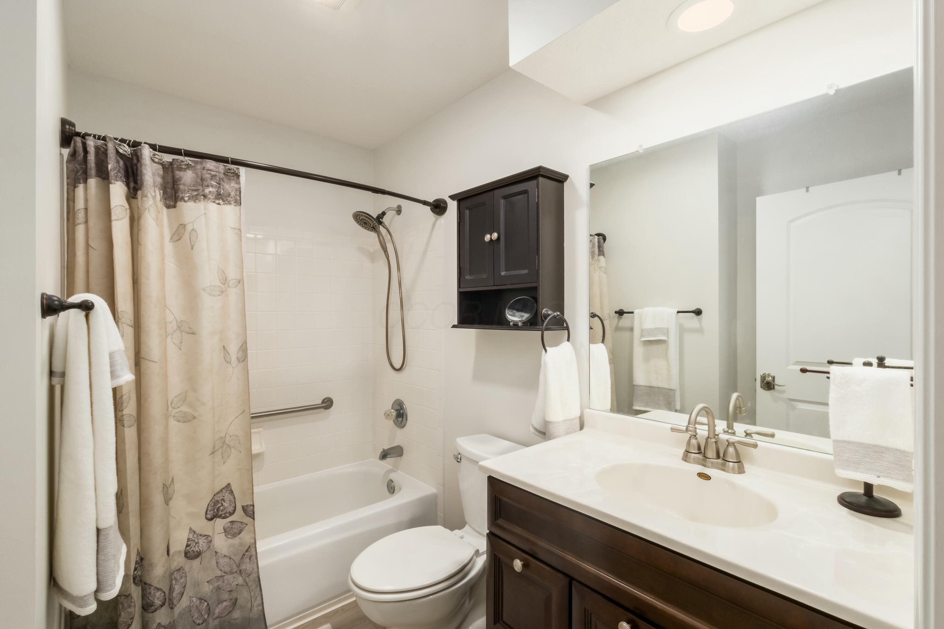 2685 Brittany Oaks Boulevard, Hilliard, Ohio image 19