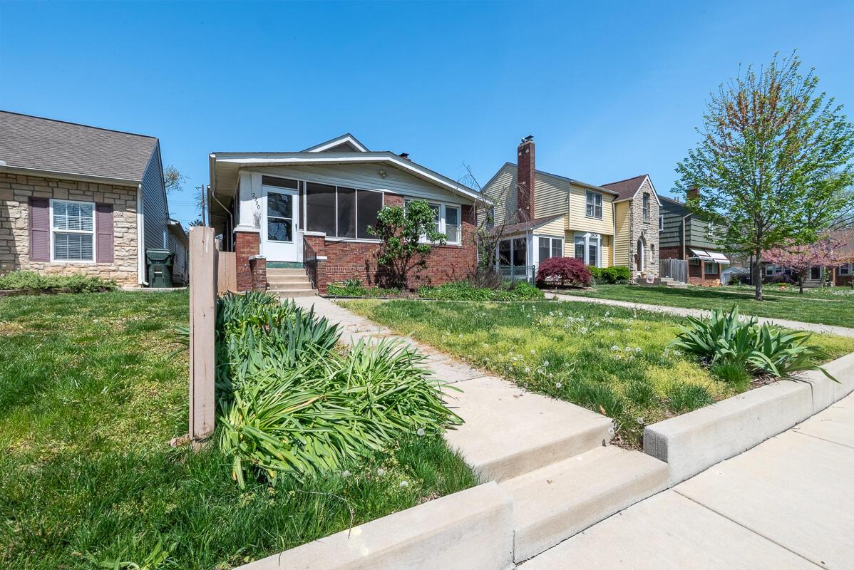 2930 Wicklow Road, Columbus, Ohio image 3