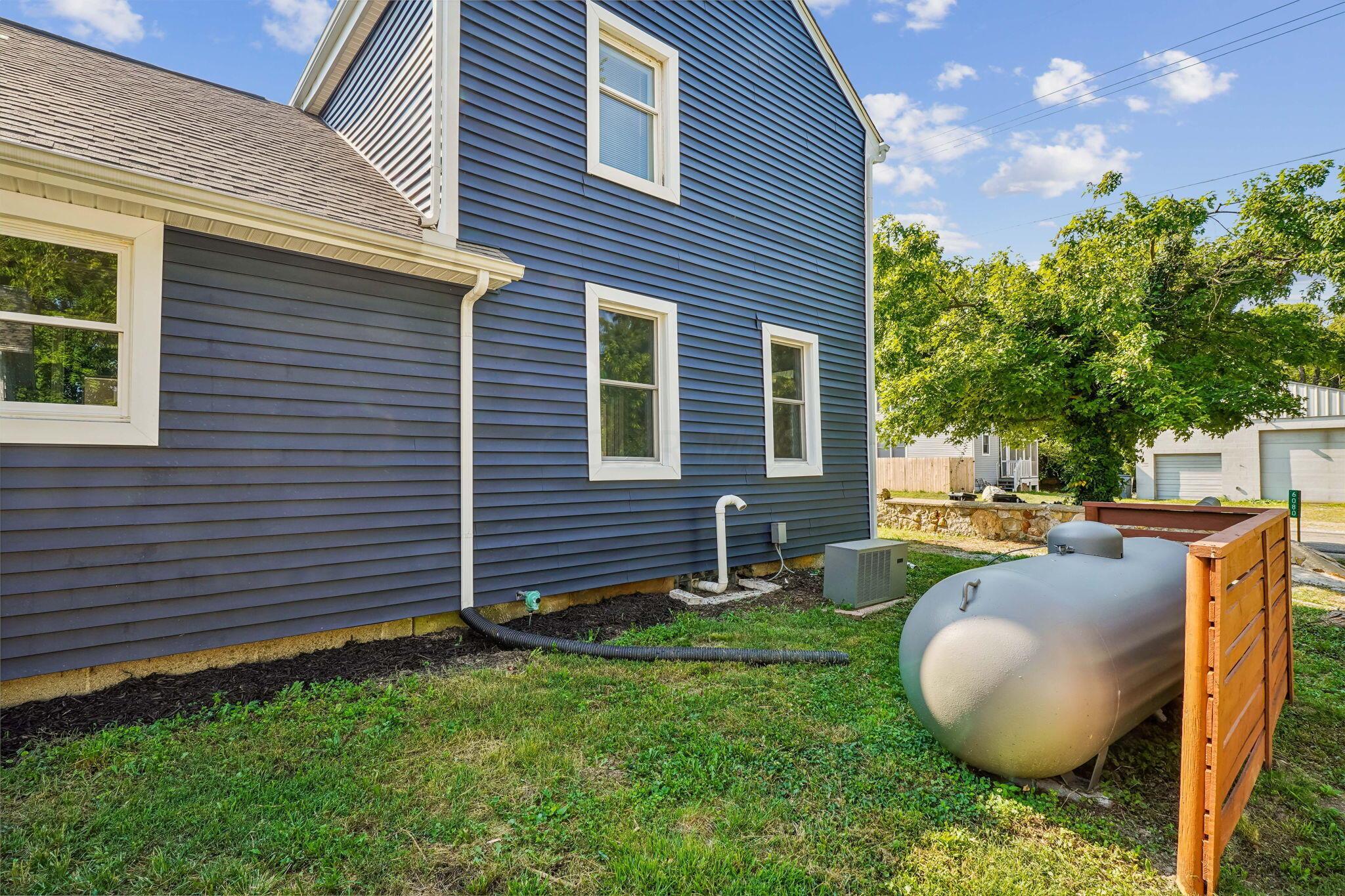 6080 Pickerington Road, Carroll, Ohio image 4