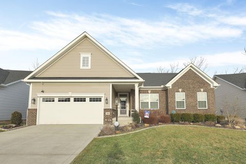 Photo of 266 Arlington Drive, Pickerington, OH 43147 (MLS # 226005050)