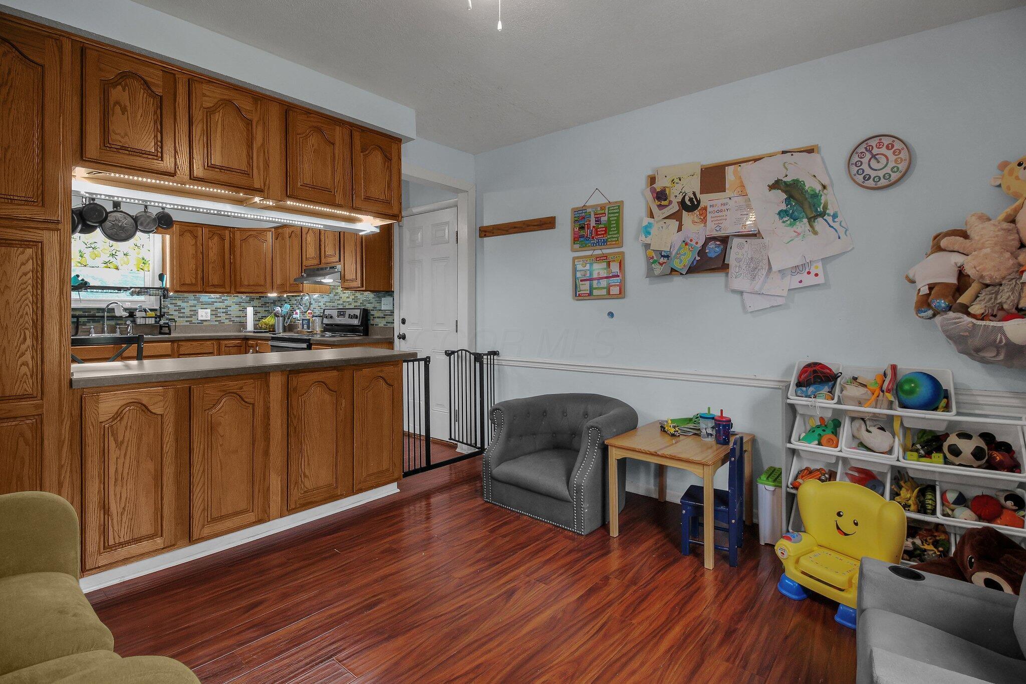 883 Mcnaughten Road, Columbus, Ohio image 17