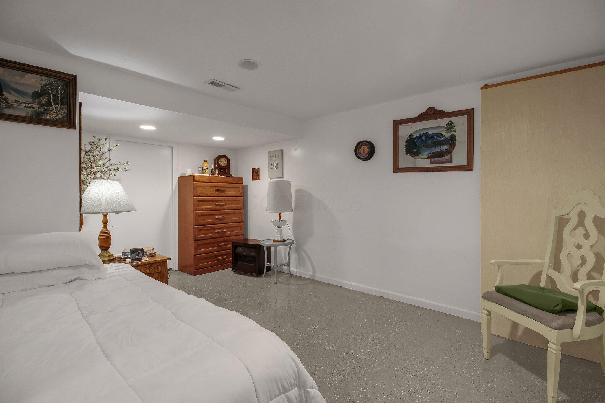 883 Mcnaughten Road, Columbus, Ohio image 27