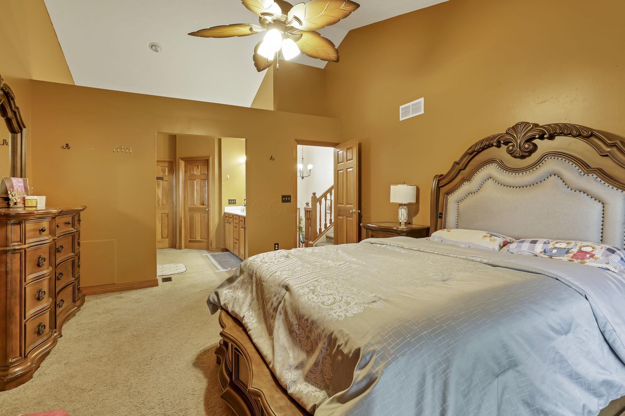 318 Linden Circle, Pickerington, Ohio image 36
