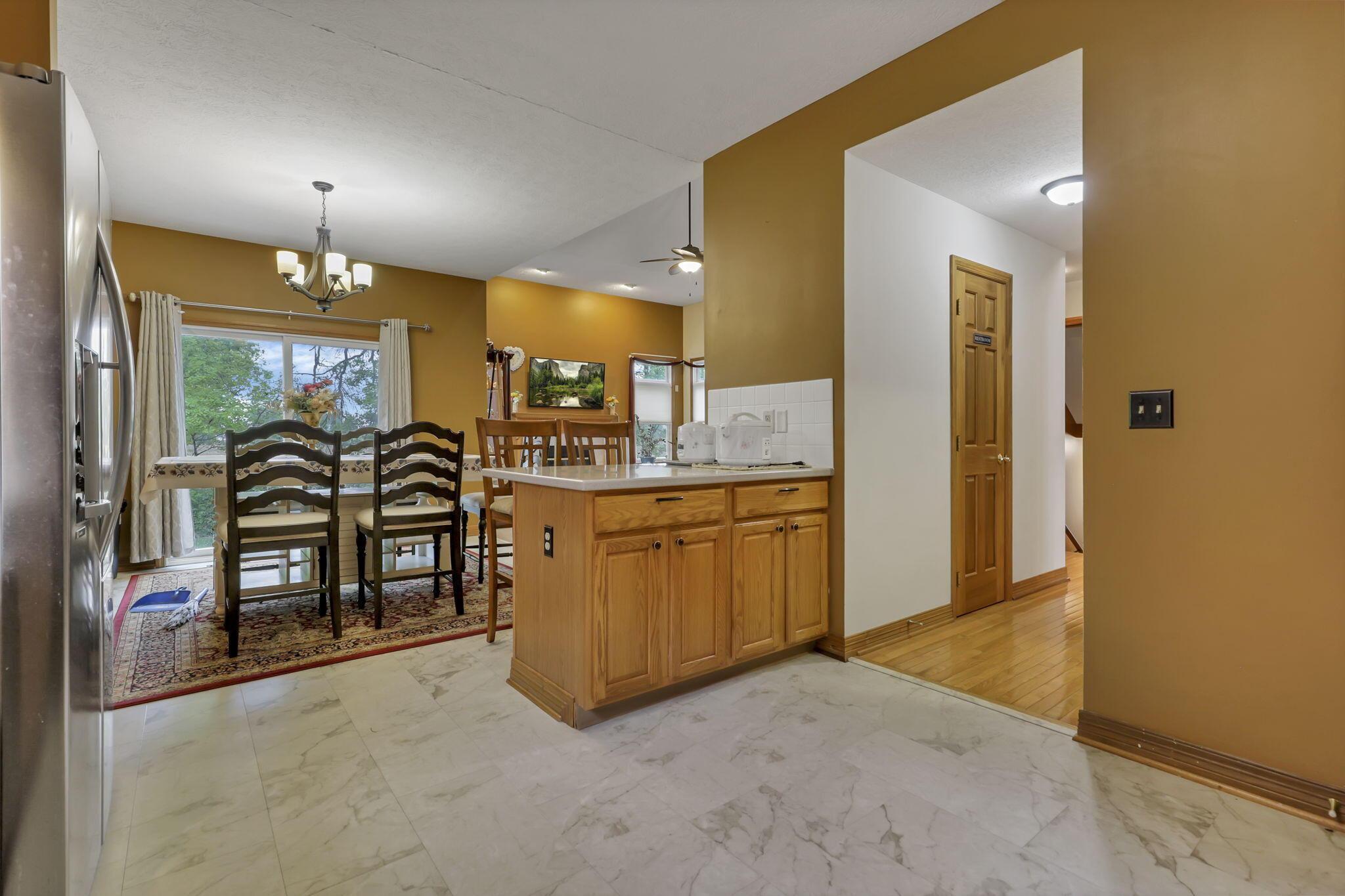 318 Linden Circle, Pickerington, Ohio image 16