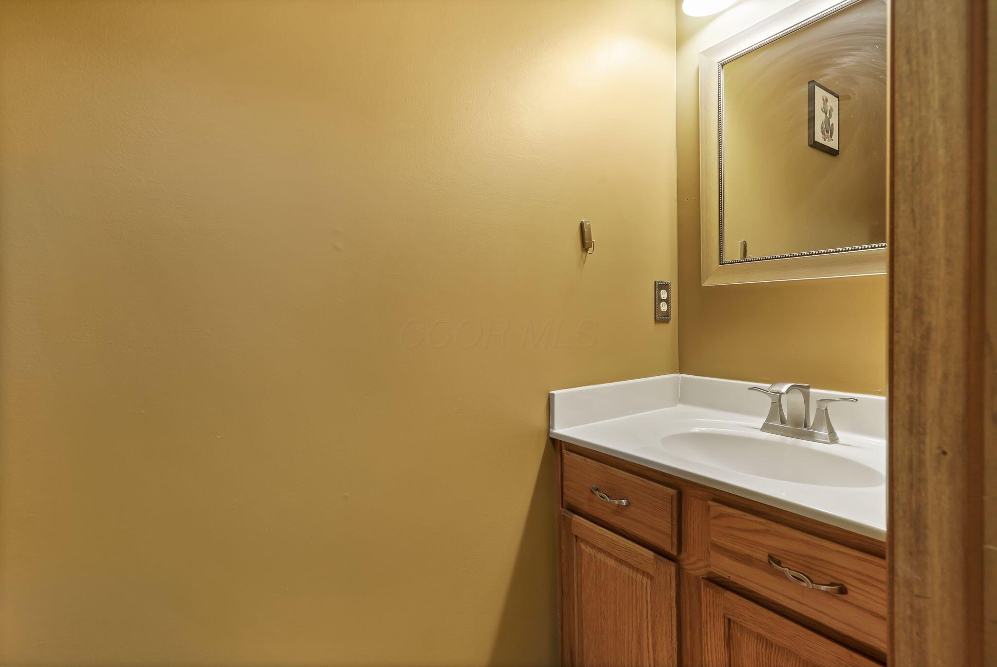 318 Linden Circle, Pickerington, Ohio image 26