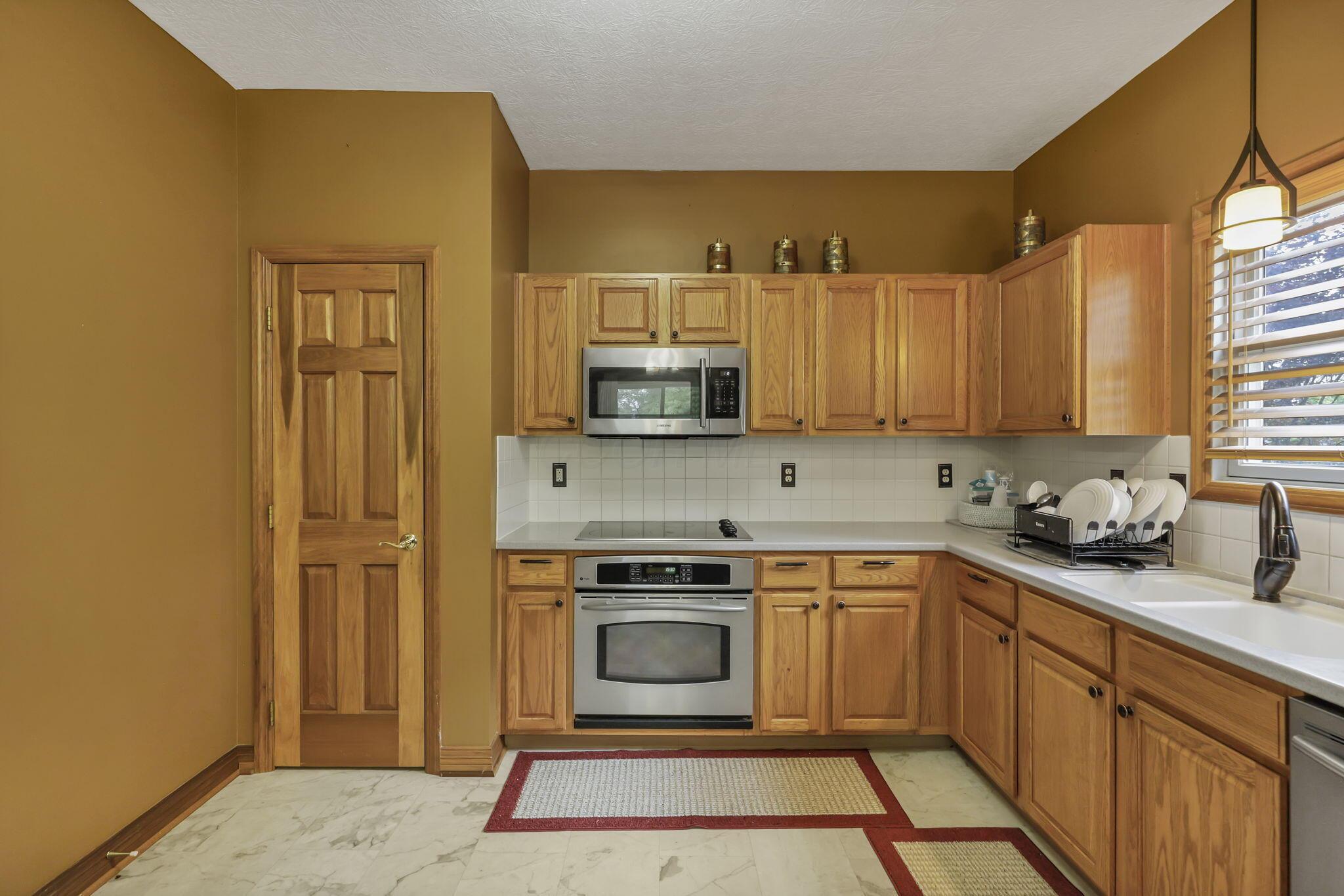 318 Linden Circle, Pickerington, Ohio image 19
