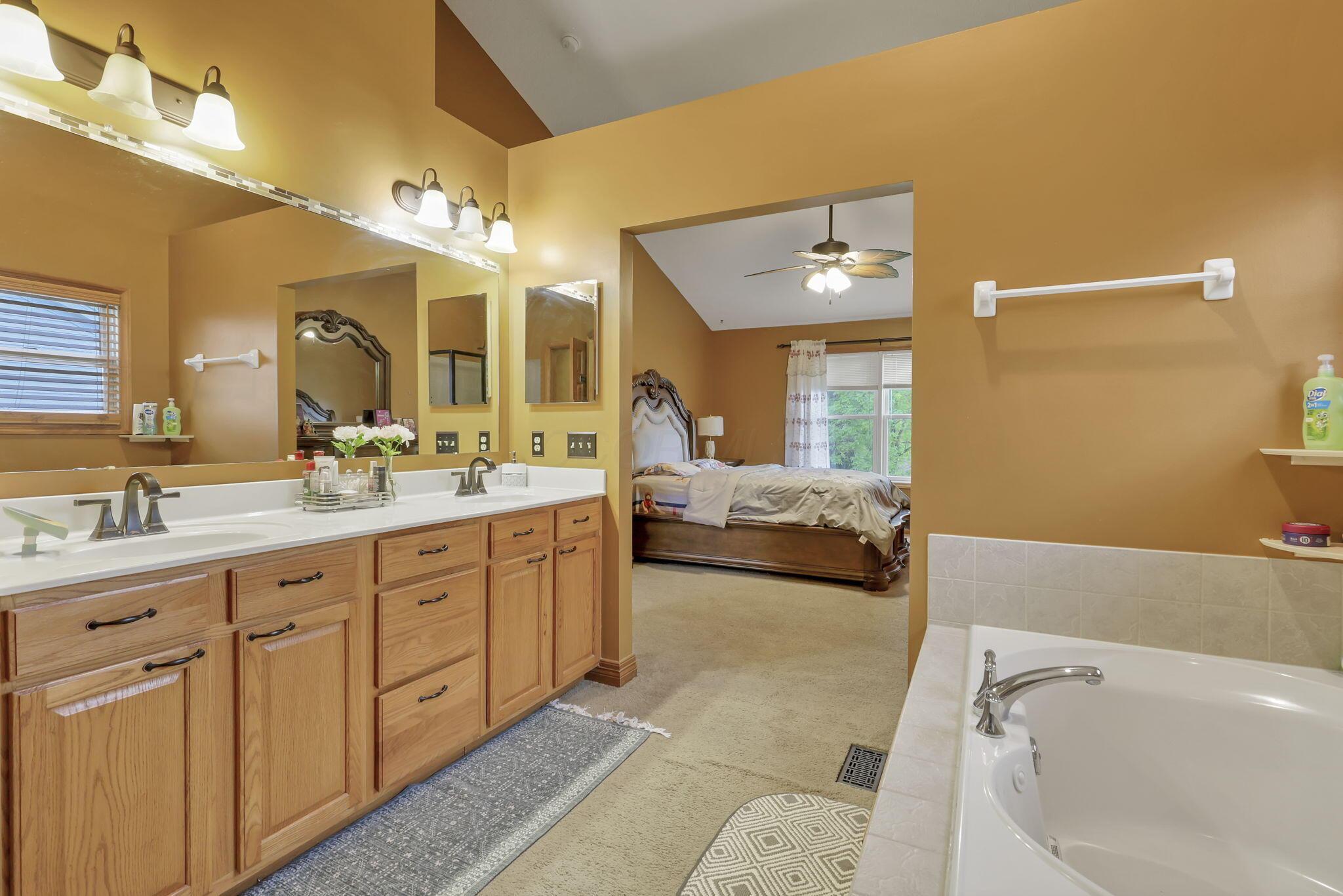 318 Linden Circle, Pickerington, Ohio image 40