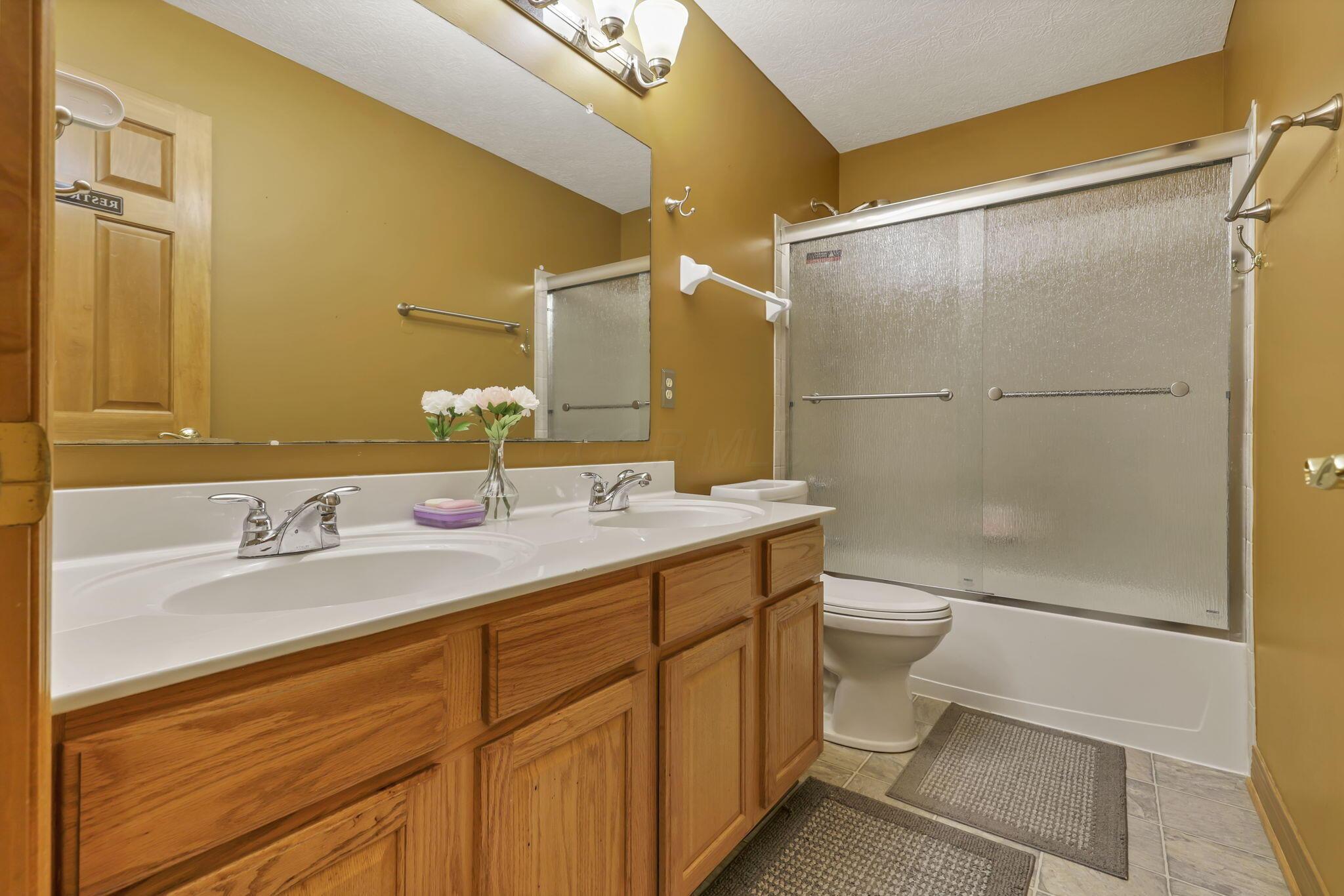 318 Linden Circle, Pickerington, Ohio image 33