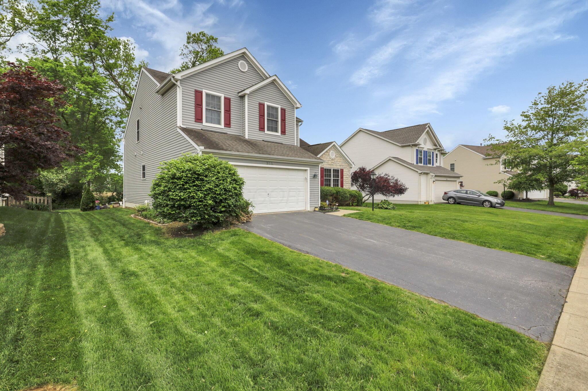 318 Linden Circle, Pickerington, Ohio image 2