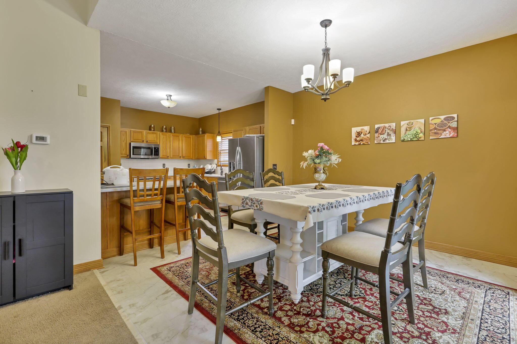 318 Linden Circle, Pickerington, Ohio image 14