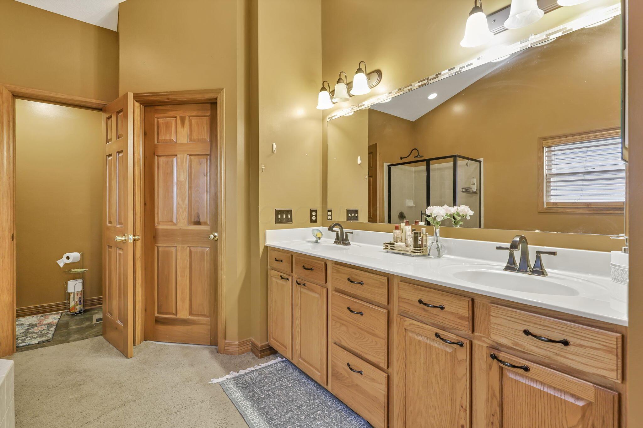 318 Linden Circle, Pickerington, Ohio image 38