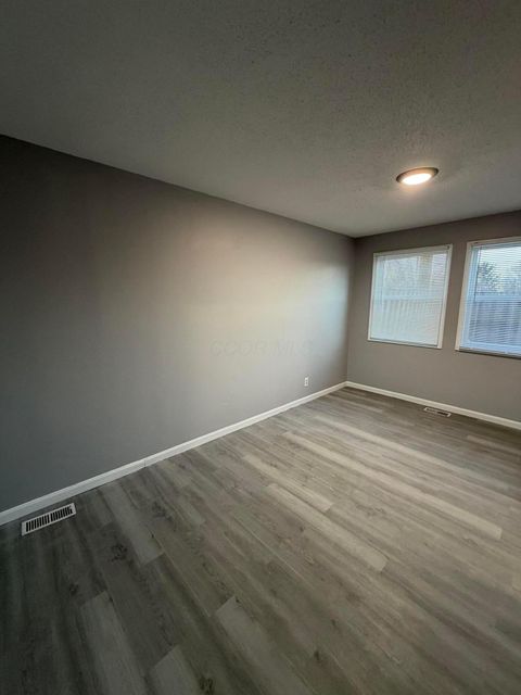 Tiny photo for 117 Buckeye Circle, Columbus, OH 43217 (MLS # 226002552)