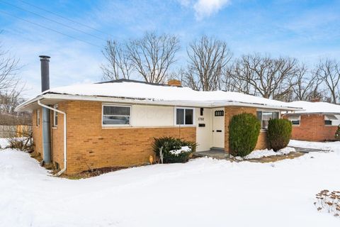 Tiny photo for 1792 Bostwick Road, Columbus, OH 43227 (MLS # 226003522)