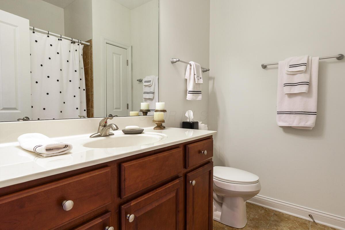 5614 Eventing Way, Hilliard, Ohio image 18