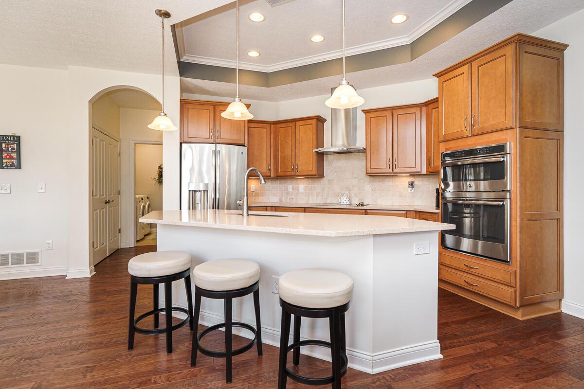 5614 Eventing Way, Hilliard, Ohio image 9