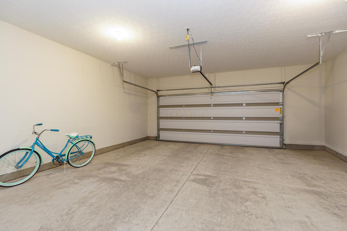 5614 Eventing Way, Hilliard, Ohio image 23