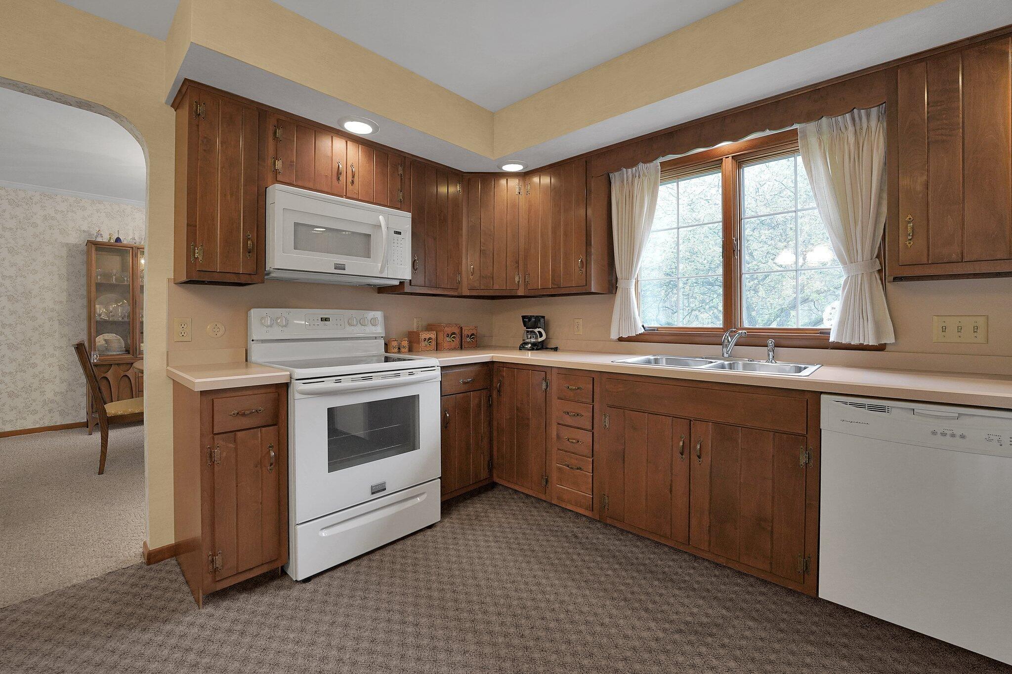 626 Rainbow Drive, Lancaster, Ohio image 11