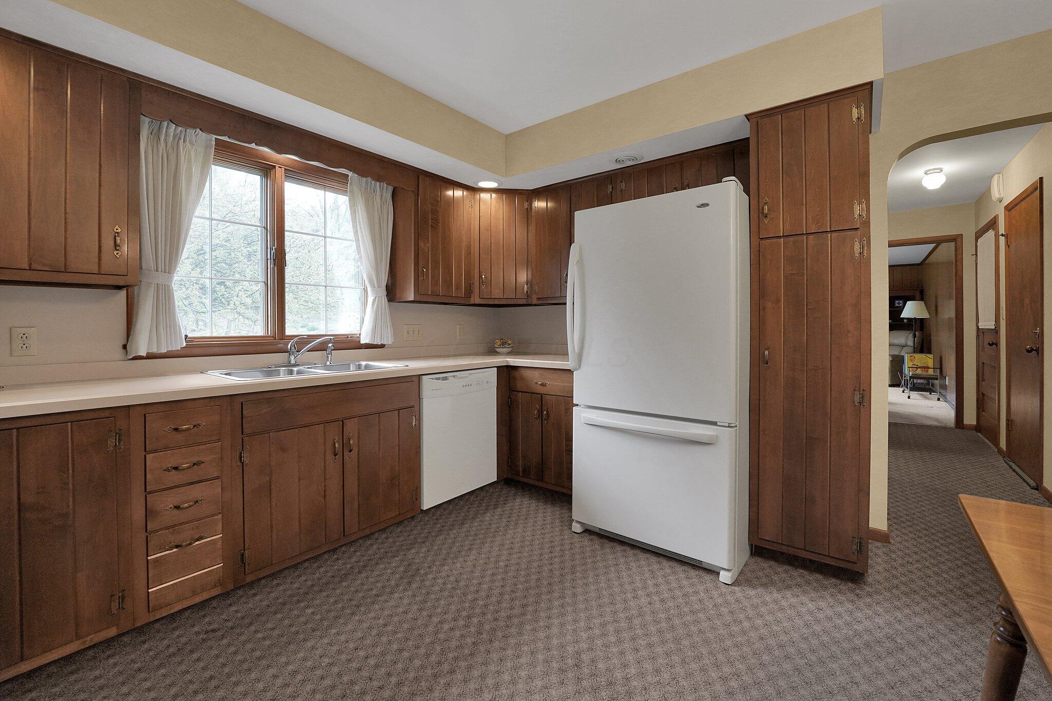 626 Rainbow Drive, Lancaster, Ohio image 12