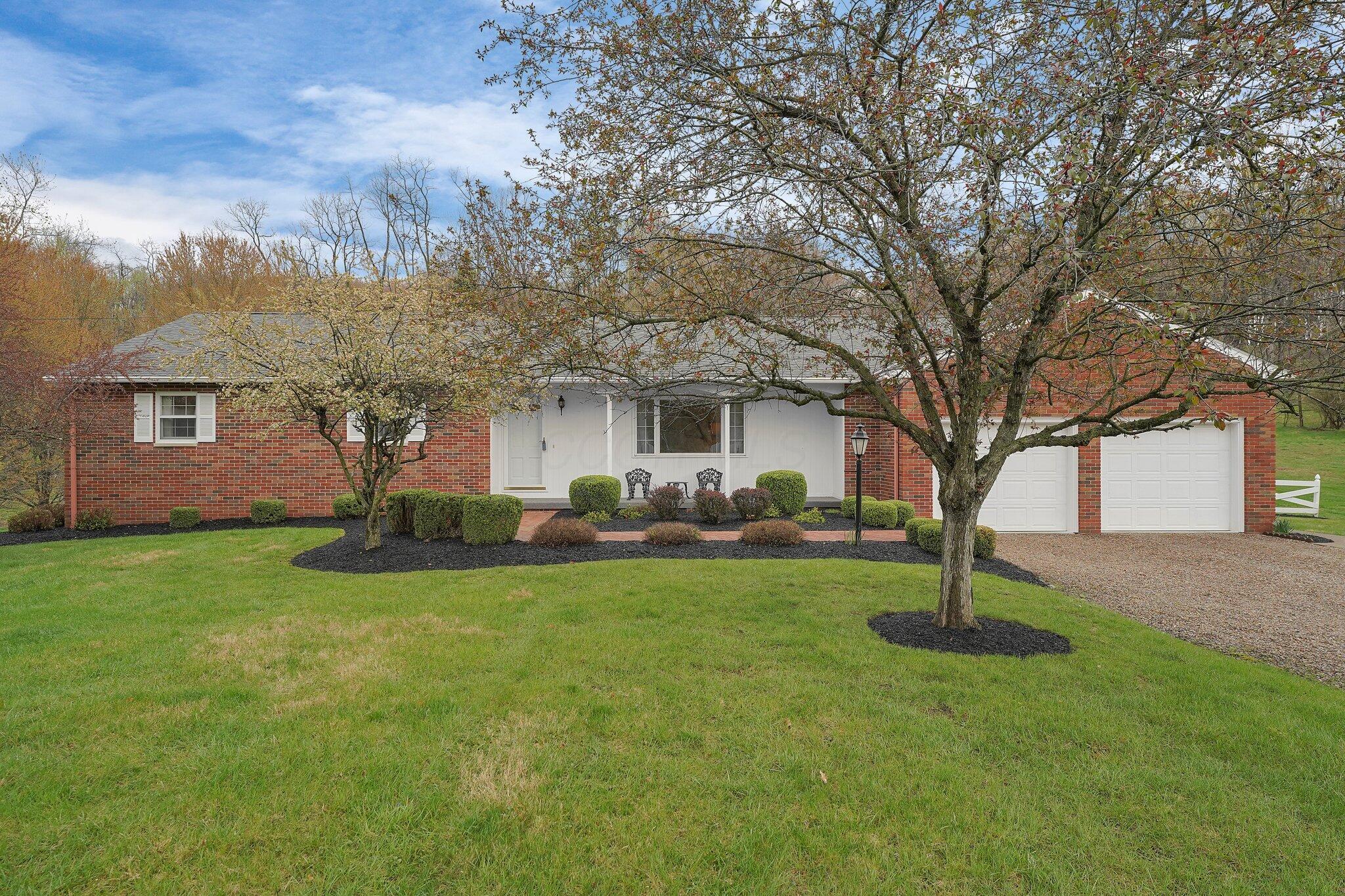 626 Rainbow Drive, Lancaster, Ohio image 1