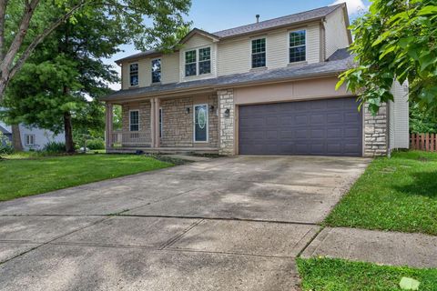 Photo of 512 Barden Court, Columbus, OH 43230 (MLS # 226022465)