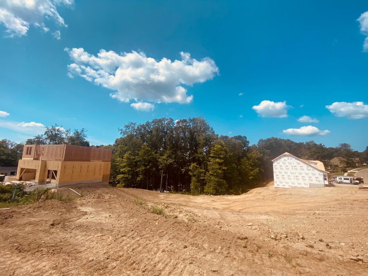381 Laurel Oaks Lane, Heath, Ohio image 2