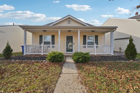 Photo of 2747 Proclamation Way, Columbus, OH 43207 (MLS # 225046252)