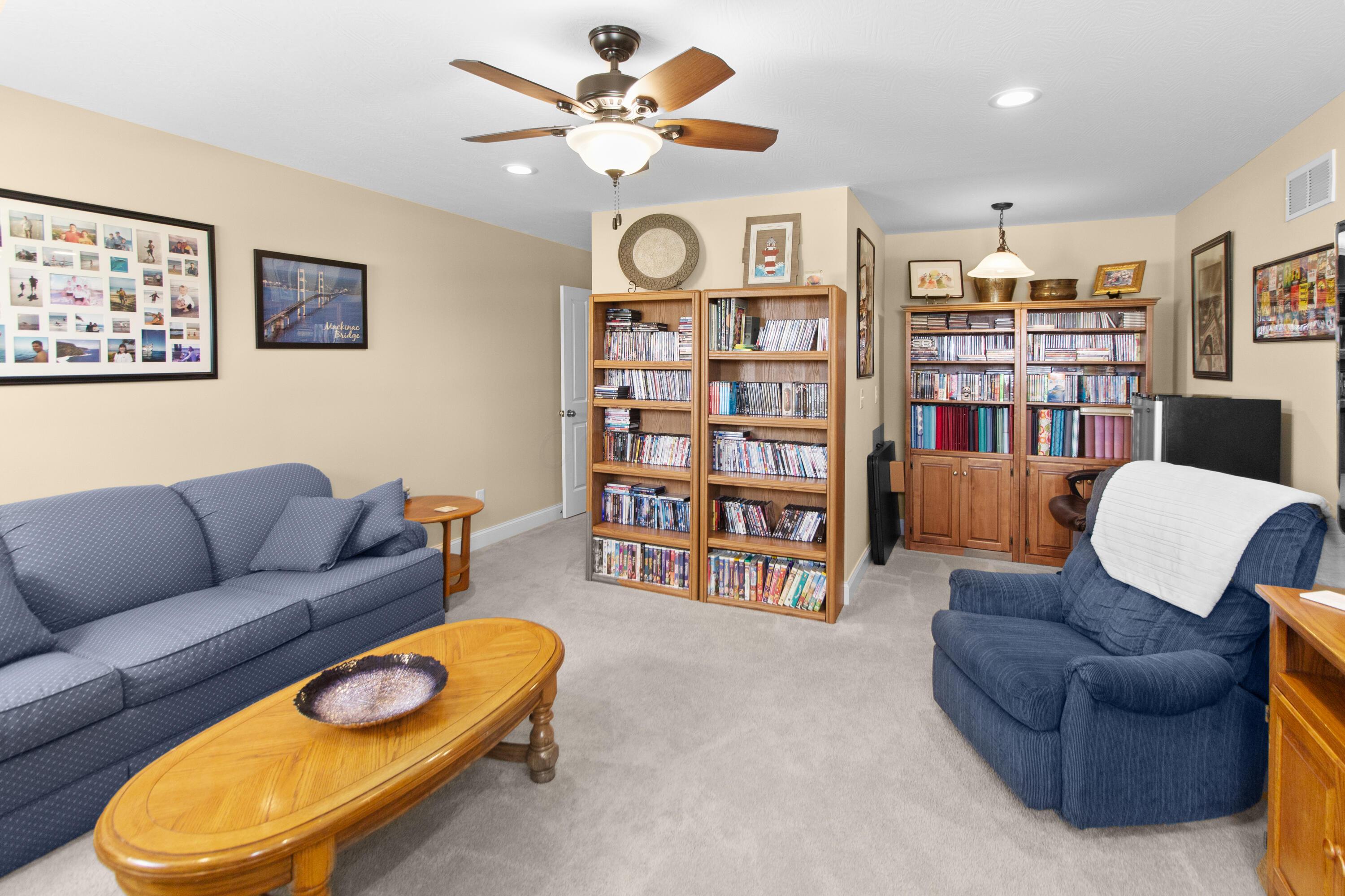 580 Weaver Ridge Drive, Marysville, Ohio image 38