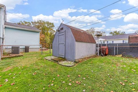Tiny photo for 733 Walnut Drive, Logan, OH 43138 (MLS # 225040568)