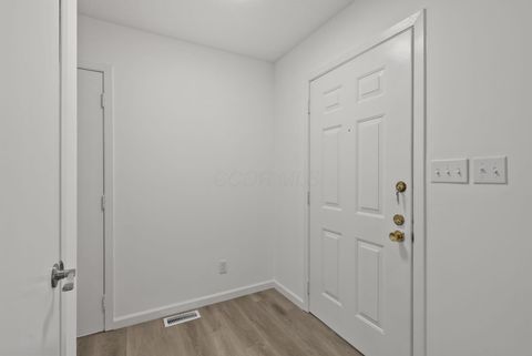 Tiny photo for 3493 En Joie Drive, Columbus, OH 43228 (MLS # 225037595)
