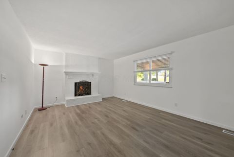 Tiny photo for 3493 En Joie Drive, Columbus, OH 43228 (MLS # 225037595)