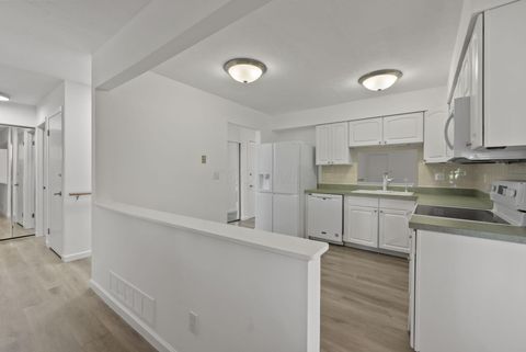 Tiny photo for 3493 En Joie Drive, Columbus, OH 43228 (MLS # 225037595)