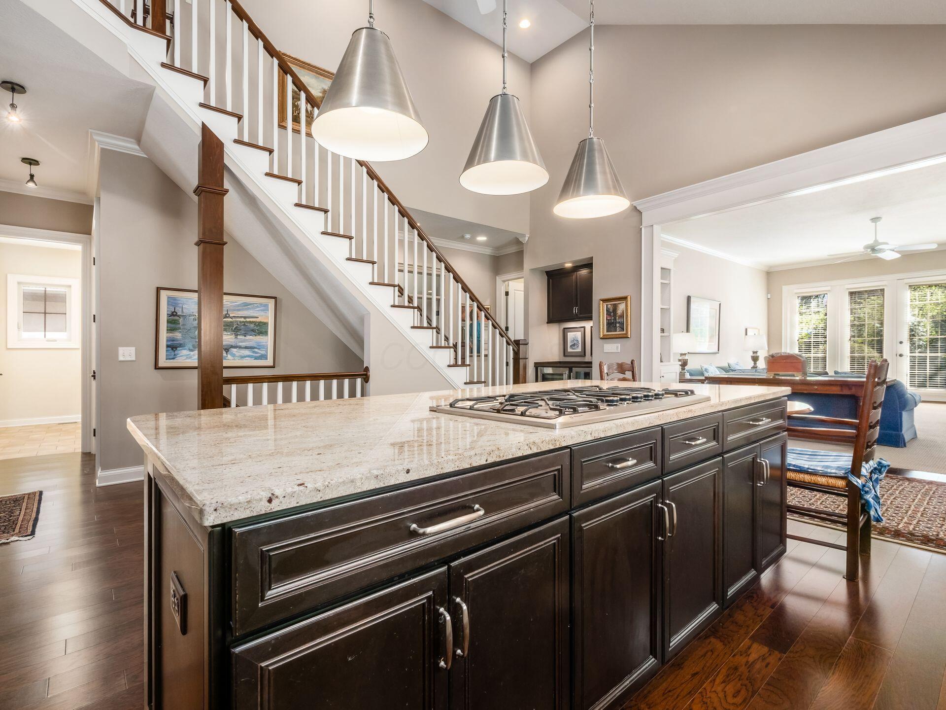 5872 Kingham Park, Dublin, Ohio image 13