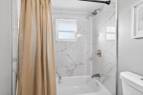 Tiny photo for 612 E Como Avenue, Columbus, OH 43202 (MLS # 226000635)