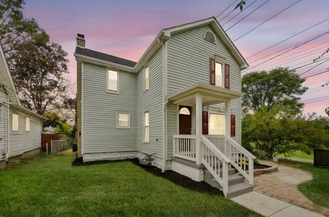 Tiny photo for 612 E Como Avenue, Columbus, OH 43202 (MLS # 226000635)