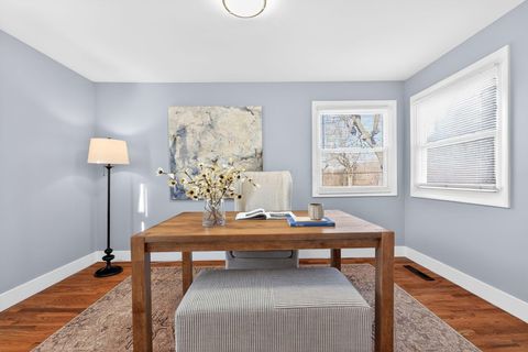 Tiny photo for 612 E Como Avenue, Columbus, OH 43202 (MLS # 226000635)