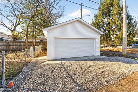 Tiny photo for 612 E Como Avenue, Columbus, OH 43202 (MLS # 226000635)