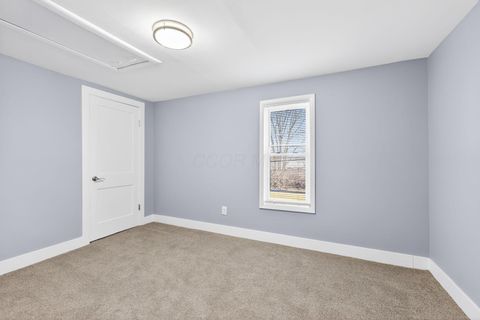 Tiny photo for 612 E Como Avenue, Columbus, OH 43202 (MLS # 226000635)
