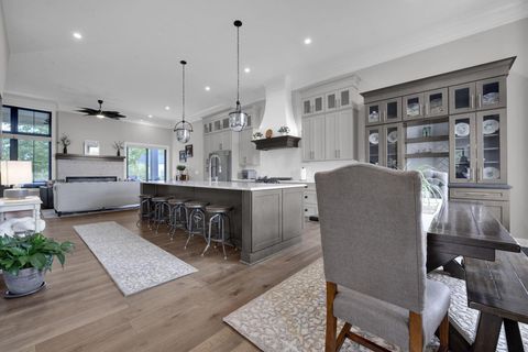 Photo of 170 Barrington Place, Powell, OH 43065 (MLS # 225041537)